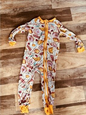 Bamboo Kids Breakfast-Print Footed One-Piece — White with Yellow Trim 18/24 mo